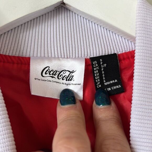 Coca-Cola Satin 2 Tone Zipper Jacket With Front &back Logo - Picture 6 of 10